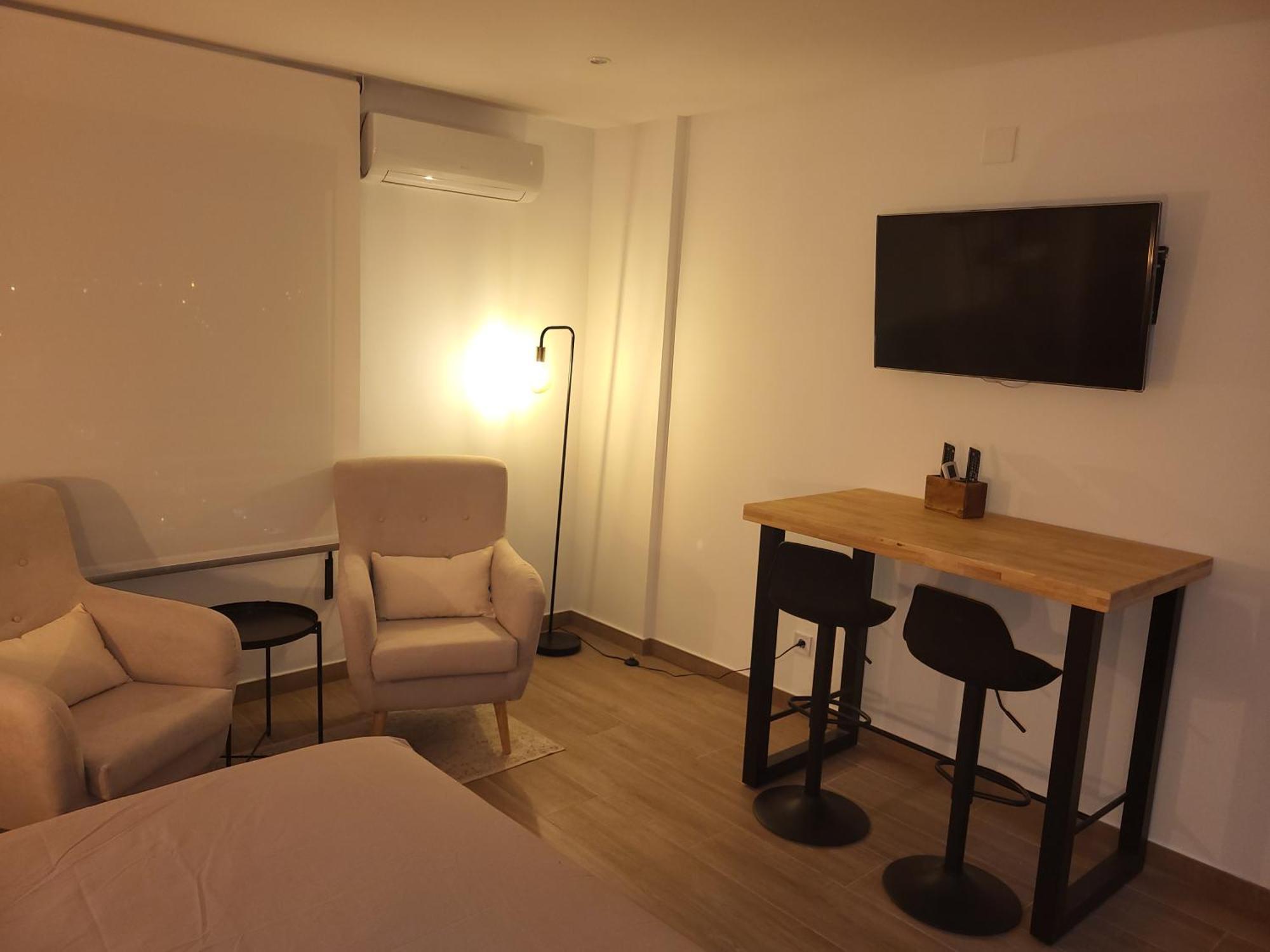 Charming Studio In The Center Of The City Apartamento Pleno Centro De Аликанте Екстериор снимка